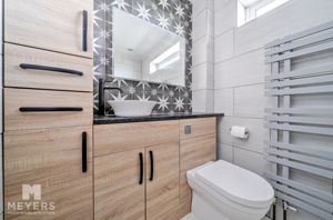 Photo 19- click for photo gallery